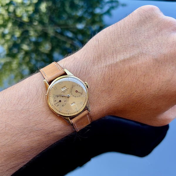 Universal Geneve Triple Calendar Watch – Atelier Vespoint
